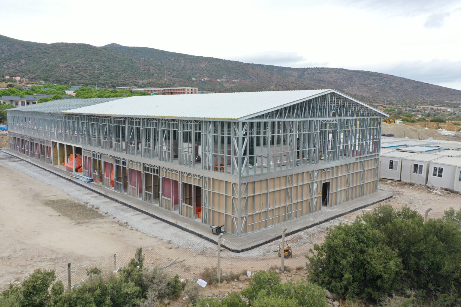İzmir Urla Yurt — karkas aşamasındaki blok